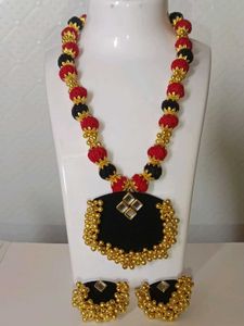 Red & Black Bead Necklace Set