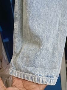 Light Wash High-Waisted Jeans