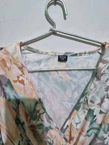 Stylecast And Slyck Floral Print Deep Vneck Top