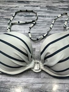 36 B Holly White 💚