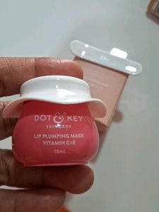 Dot &amp; Key Skin Care Combo Of 4