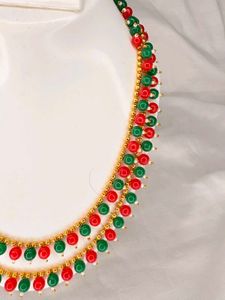 🌸 Stunning Beaded Necklace 🌸