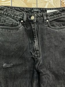 Elle Distressed Black Jeans