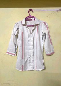 Women&#39;s White Shirt