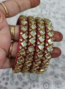 4 Kundan Bangle