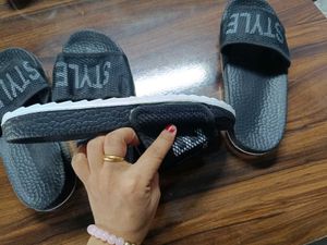Black &#39;Style&#39; Slides - Size 7