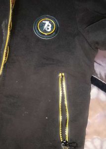Black Simple Jacket