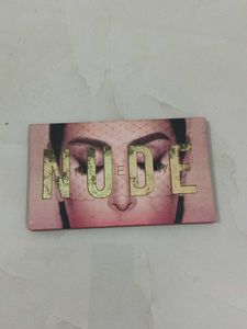 Huda Beauty Nude Eyeshadow Palette