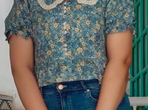 Beautiful Vintage Style Top