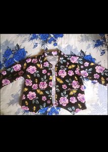 5combo offers🥰🎉top and shirt