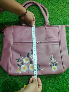 Floral Embroidered Handbag