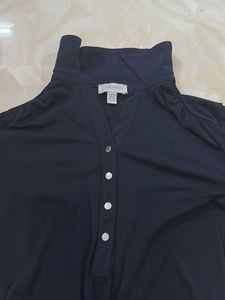 Carmen Elegant Black Top
