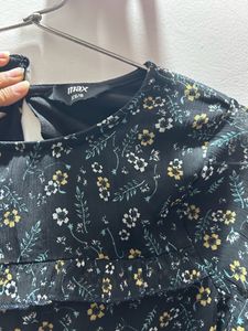 Max Floral Print Frilled Full Sleeves Top
