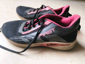 Casual Sports Shoes