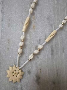Beaded Floral Necklace