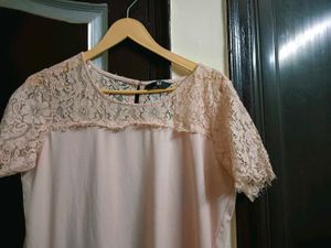 Beautiful Top In L Size No Flaws
