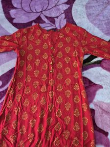 Red &amp; Gold Paisley Print Kurti