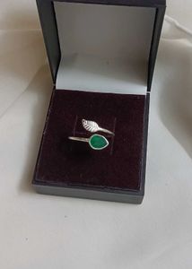 Pure Silver Leaf &amp; Teardrop Green Onyx Ring