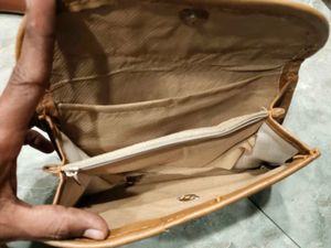 Traditional Clutch