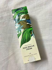 Luxaderme Foot Rescue Cream