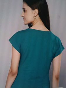 Women Keyhole Neck Top