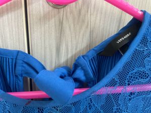 Vero Moda Gorgeous net blue Top With Lovely Back