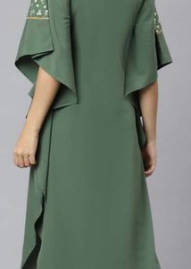 Geometric Yoke Design Crepe Kaftan