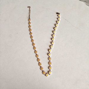 Daisy Chain Necklace