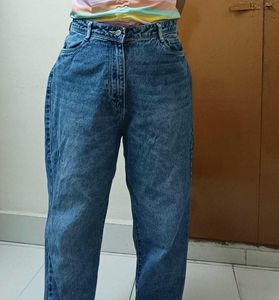High Waist Blue Mom Fit Jeans