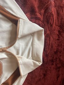 URBANIC FITTED TOP