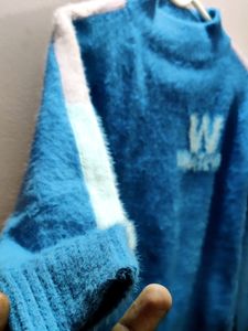 women&#39;s imported blue knitted sweater