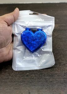 Heart With Inside Mirror Pop Up Socket Mobile Grip
