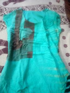 beautiful top for college going girls