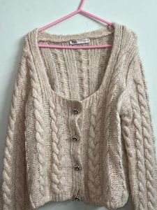 A Unique Cardigan For The Winters