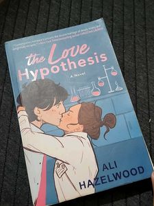 The Love Hypothesis by Ali Hazelwood