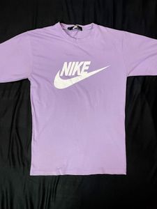 Nike T-shirt