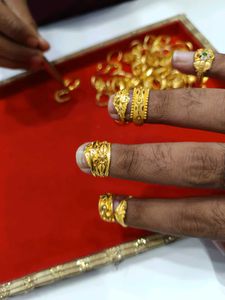 18 Ct Gold HUID