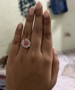 Adjustable Daisy Ring🌼