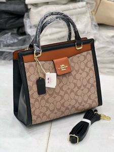 Coach Handbags First Copy Premium