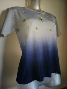 Defective piece Floral Embroidered Top