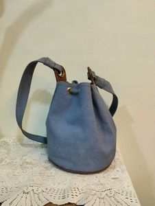 Blue Leather Bucket Bag 🌸