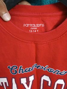 Sweatshirt