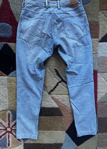 Van Heusen Light Wash Denim Jeans