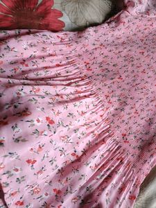 Comfortable Pinky...!!