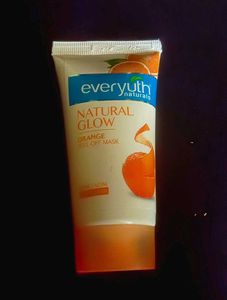 Everyuth Naturals Orange Peel Off Mask