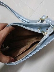 Caprese sling Bag