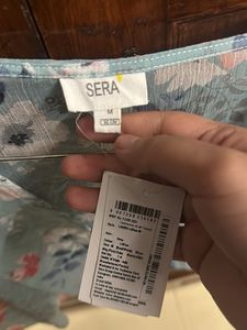 Sera Floral Tie-Front Crop Top