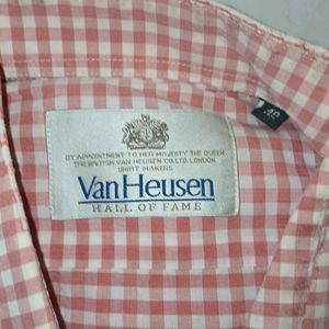 VanHeusen Shirt