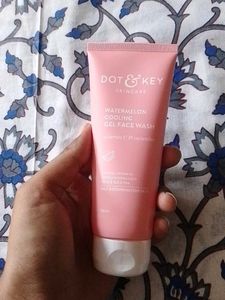 Dot & Key Face Wash