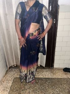 crepe Elegant Floral Saree with blouse